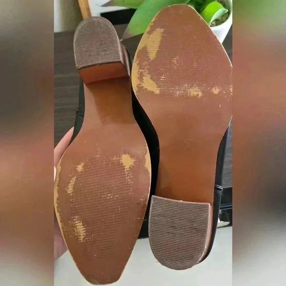 Women's size 9 black ankle heeled boots - Picture 4 of 7